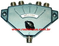 MFJ-1704, ANT. SW., 4 POS., 2.5 kW PEP, 0-450 MHz, GND, LP. - Zoom